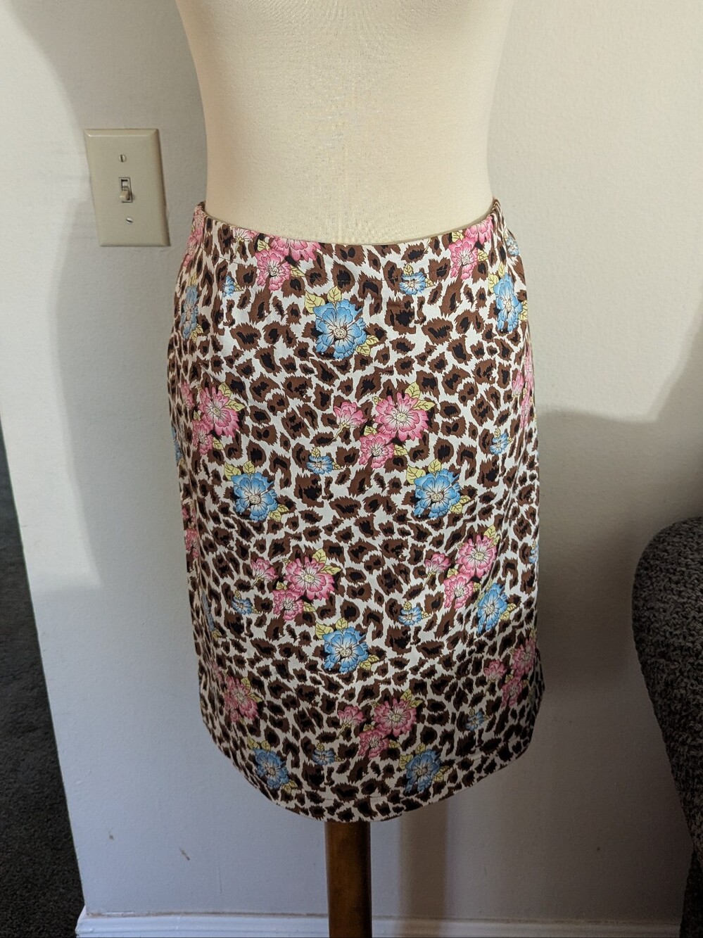 Nicole by Nicole Miller Leopard Floral Cotton Pencil Skirt Sz 12 Animal Print
